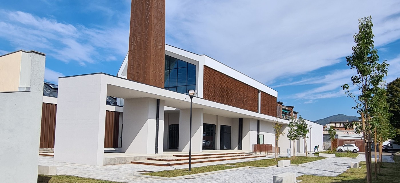 Veduta laterale dell'edificio di Prisma Lab
